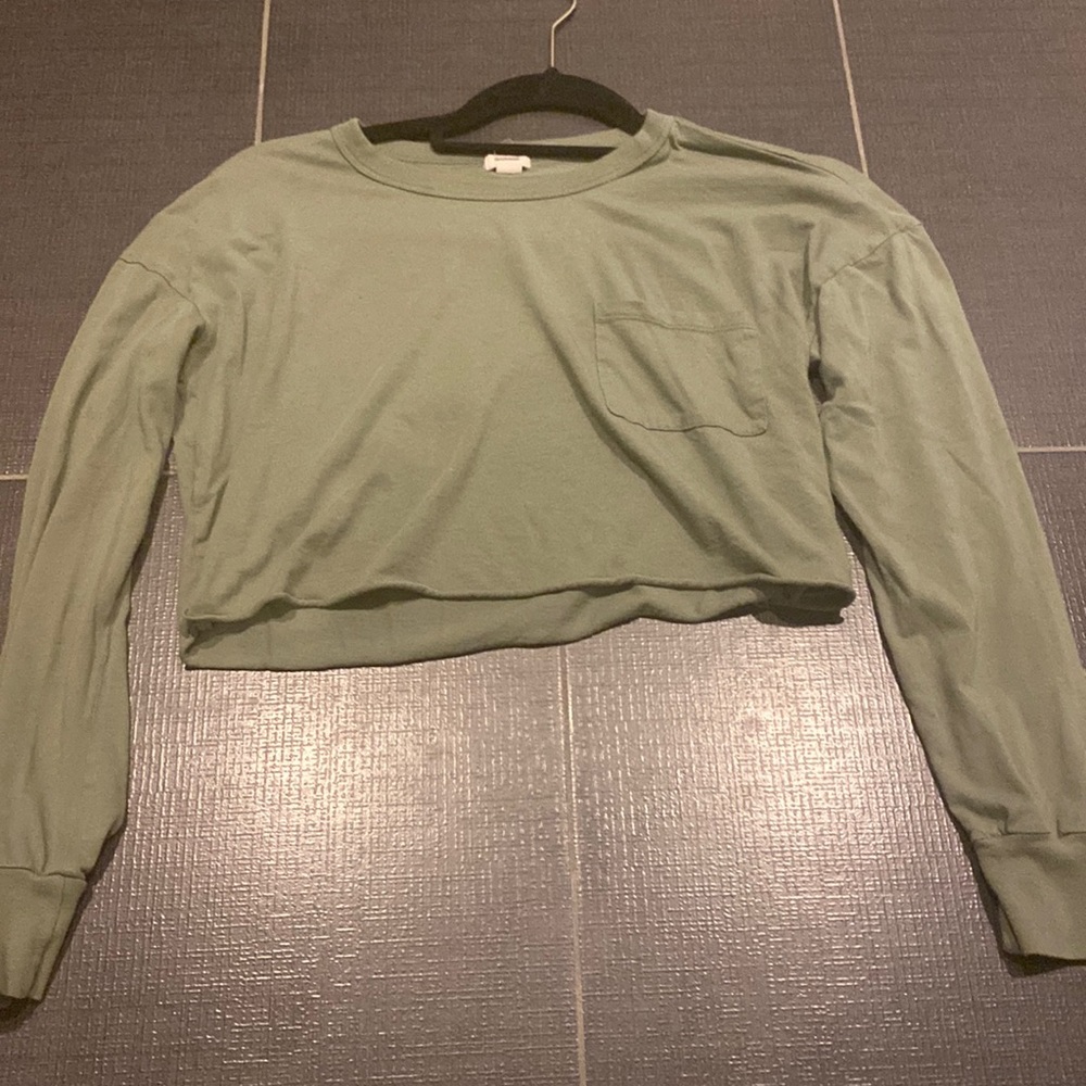 crop long sleeve!